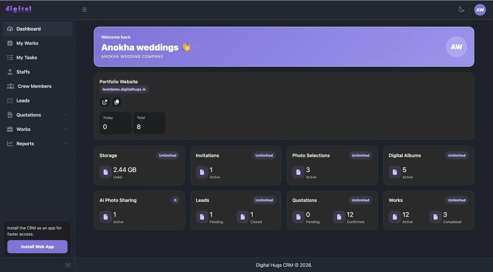 DigitalHugs dashboard in dark mode